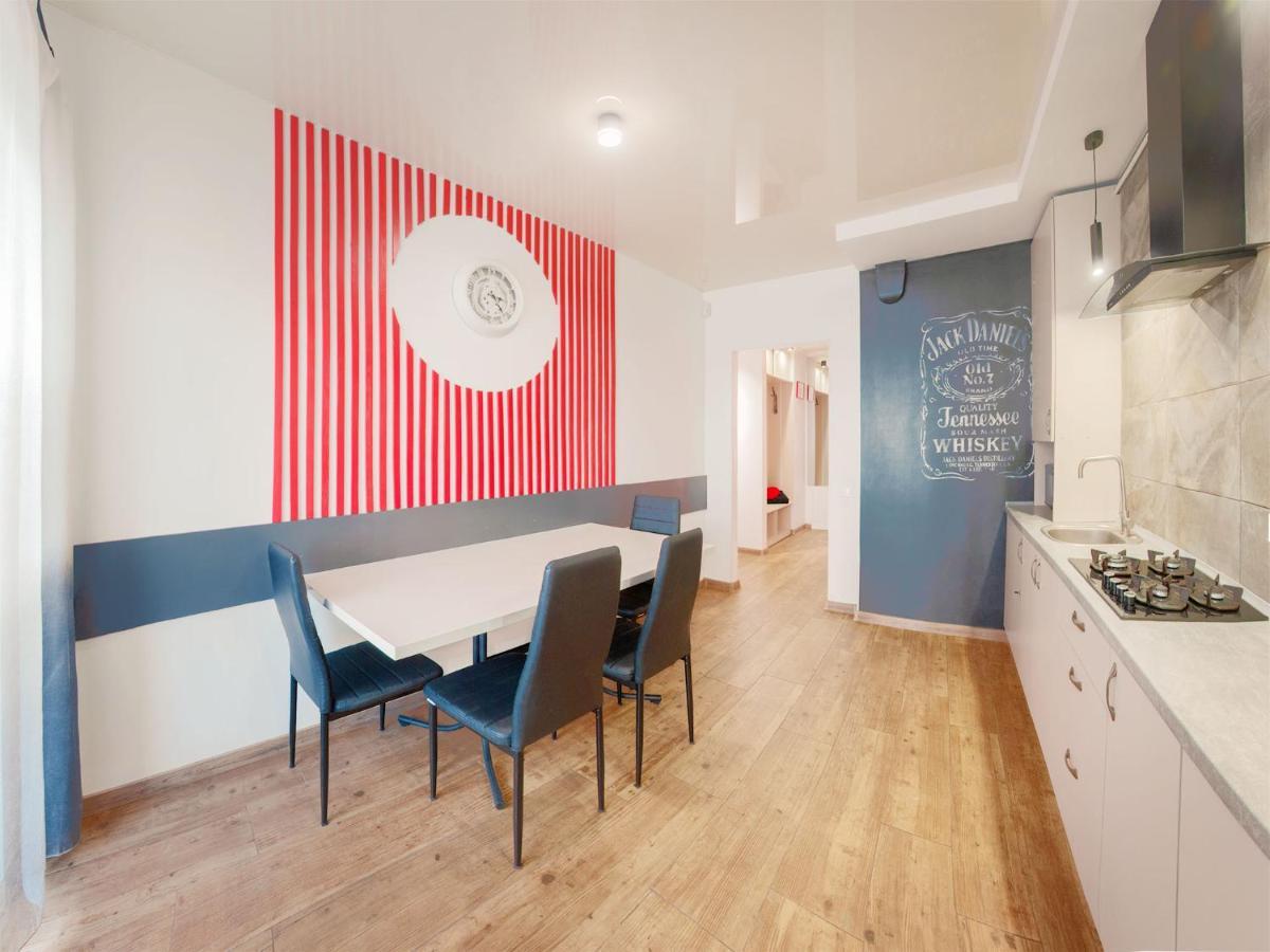 Monro Apartment Lviv Extérieur photo